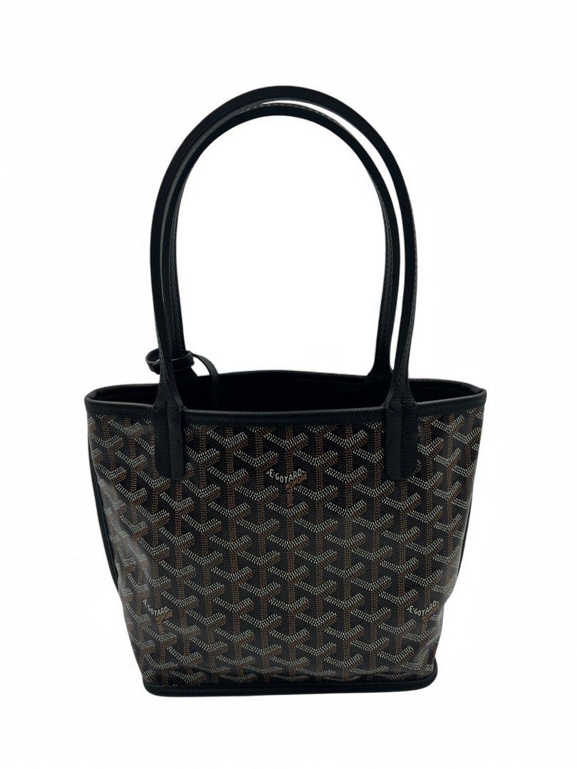 ⚜️Goyard Anjou Black Reversible (Category: Luxury Bags & Wallets) located in Makati City. Submitted by 90sangel (Listing ID 1383580773, Image 3). Description: SALE 🖤 until august 8 Girls favorite 🖤⚜️ •Item: Goyard Anjou Reversible •Size: Anjou mini •Condition: Excellent, no hidden issue. *Girls favorite! hard to get. 100% Preloved from Japan. — .
