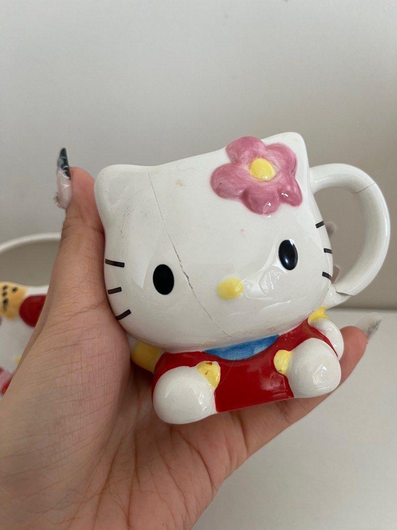 Hello Kitty Tea Cups (Category: Coffee & Tea Tableware) located in Mandaluyong City. Submitted by vpulgarr (Listing ID 1383502071, Image 3). Description: Take both for P350 See flaw on last picture.