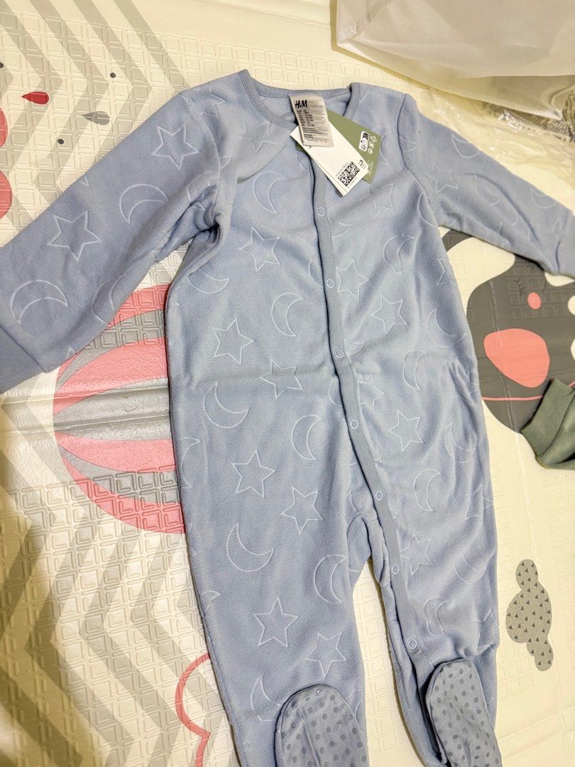 h&m (Kategori: Baju Bayi) berada di Manado. Dikirim oleh bymelpreloved (ID iklan 1383599462, Gambar 2). Deskripsi: .