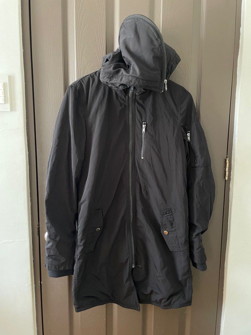 H&M Divided Winter Jacket (Category: Coats, Jackets and Outerwear) located in Quezon City. Submitted by virtualapproach (Listing ID 1383624202, Image 1). Description: Pls see tag.