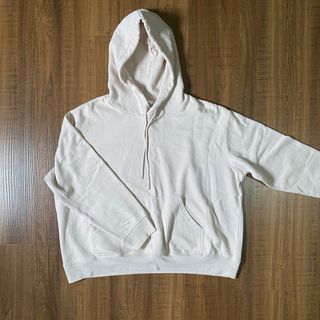 (Category: ) located in . Submitted by ummiwears (Listing ID 1383582889, Image 1). Description: .