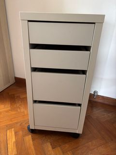 (Category: ) located in . Submitted by npapadin (Listing ID 1383487099, Image 1). Description: .