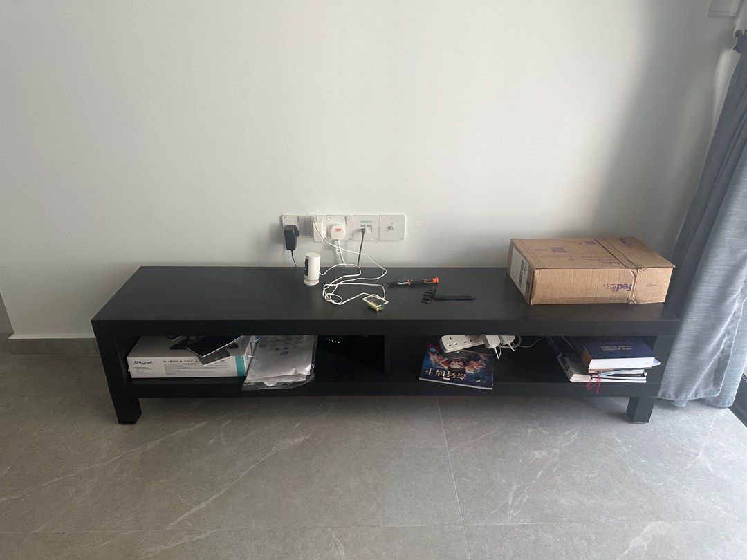 IKEA TV console65075094673155111