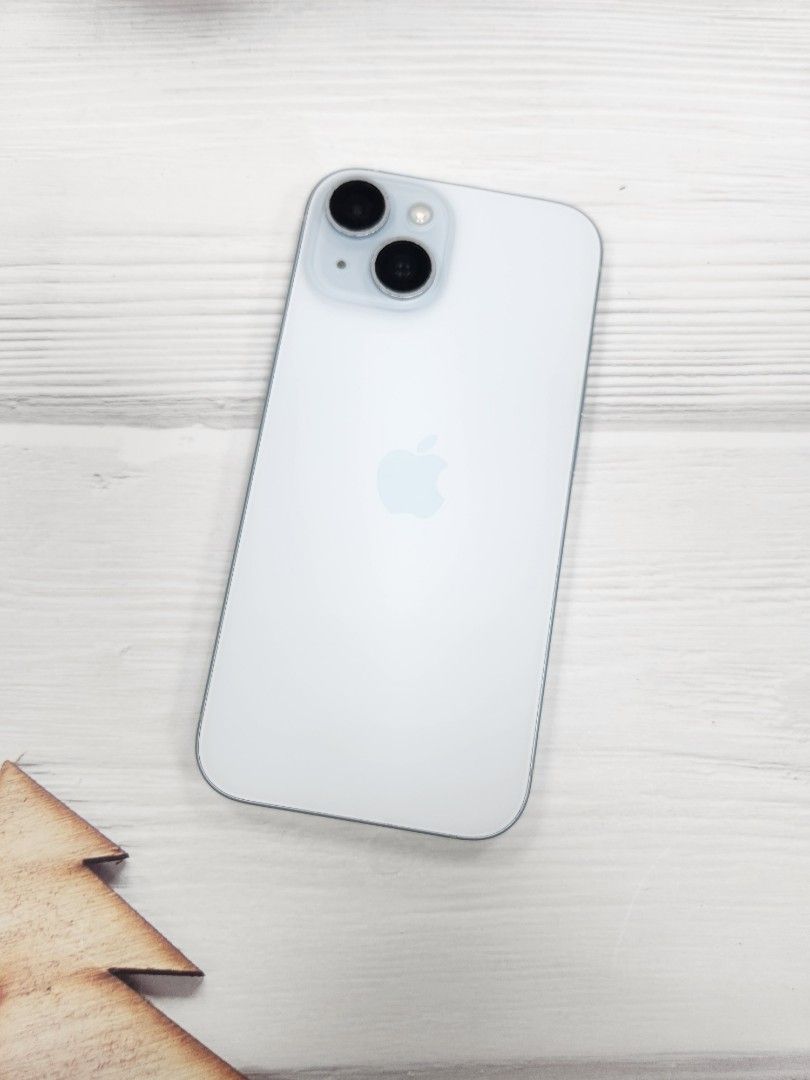 由 86303530 (刊登 ID 1383598933，圖片 1) 提交，位於 台北市 (Taipei) 的 IPhone 15(128G)藍 (類別：iPhone 15 Series)，說明：誤刪重上架。