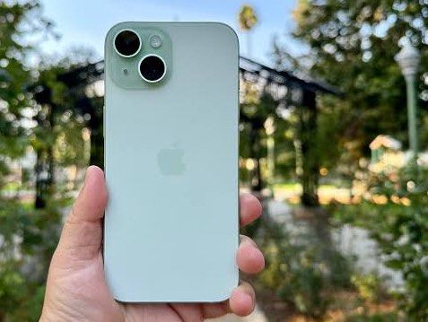 iPhone 15 256 gb (Category: iPhone 15 Series) located in Paranaque City. Submitted by melsdeclutters (Listing ID 1383479427, Image 1). Description: Bought 2 weeks ago! Used only for 2 weeks Someone gifted a new phone so I don’t need a second phone. Perfect battery health + everything smooth ☺️ PM for more questions!.