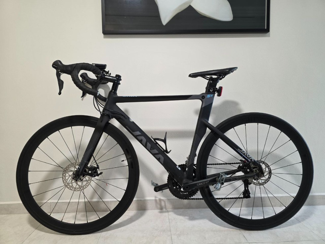 Java Siluro 3 Road Bike - Disc Brakes, Sports Equipment, Bicycles ...