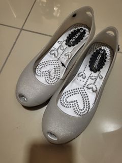 (Category: ) located in . Submitted by mariarzy (Listing ID 1383593544, Image 1). Description: .