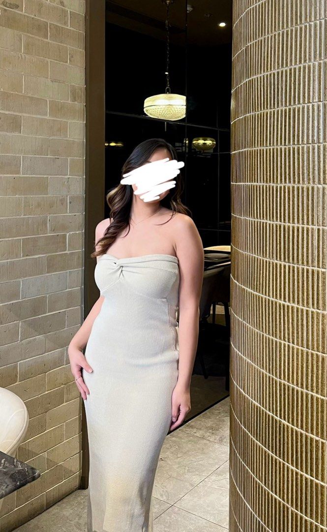 knitted tube dress (Category: Dresses) located in Manila. Submitted by daniclavs (Listing ID 1383649338, Image 1). Description: - worn once - size small but can fit up to medium. hugs your body well !!.