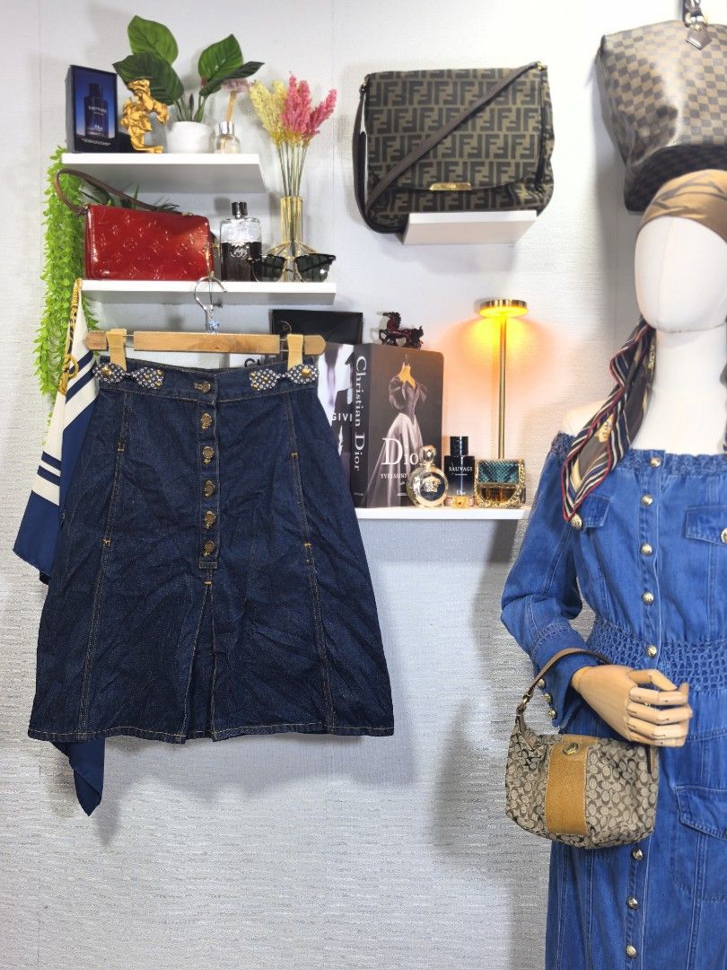 Louis Vuitton denim skirt (Category: Luxury Apparel) located in Baguio. Submitted by ashzachary (Listing ID 1383606209, Image 1). Description: Louis Vuitton denim skirt Louis Vuitton buttons Condition :Excellent condition Color rate 10/10 Size : Medium Inches:W26 to 27/L23. 5 No issues Super ganda sa personal Pm. More details Good quality Plsss 📌No Bogus 📌No return MOP What you see is what you get PALAWAN, CEBUNA GCASH AND BDO Reminder😊 We're 