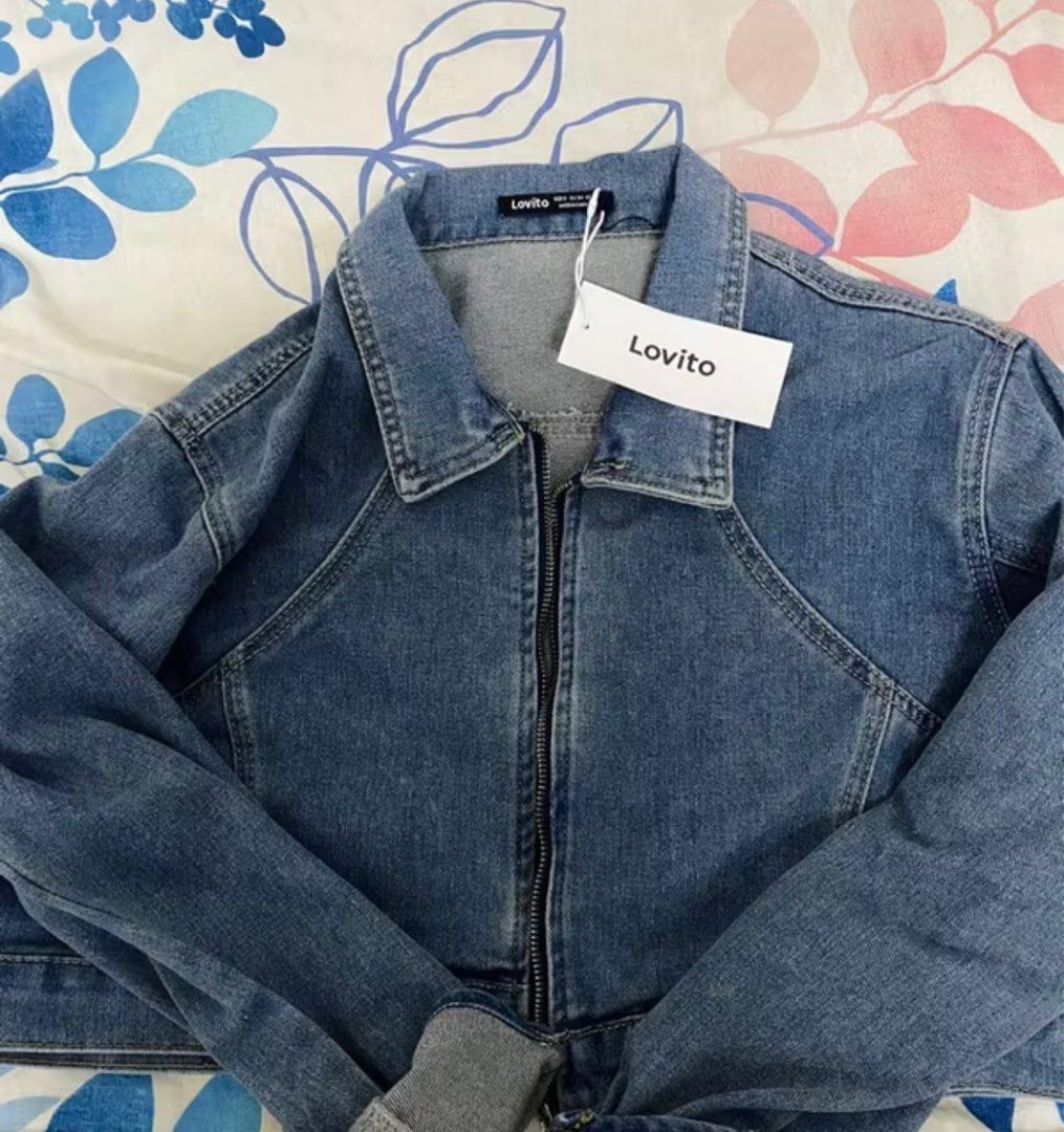 Lovito Jacket (Category: Other Tops) located in Seberang Jaya. Submitted by eiffaa (Listing ID 1383535337, Image 1). Description: i belum pakai and i nak preloved sebab salah amik size !! pls beli, baju cantik gilaaa !! .