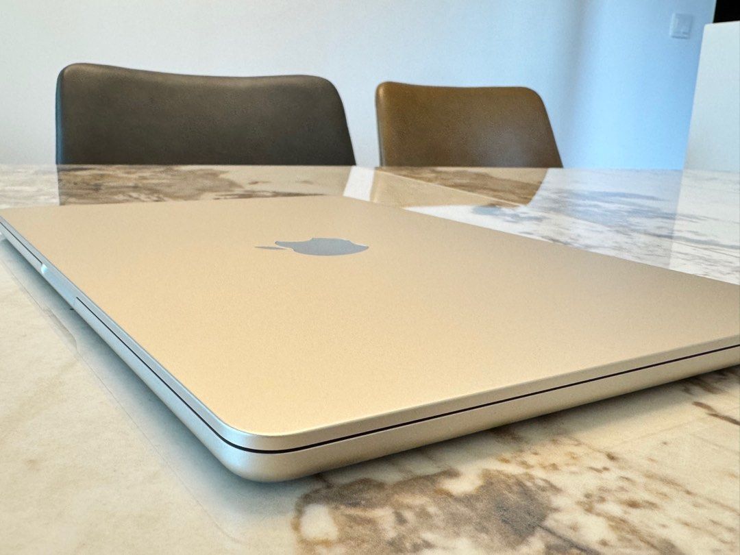 MacBook Air m2 16gb 512gb with apple care until 202663205802334210113