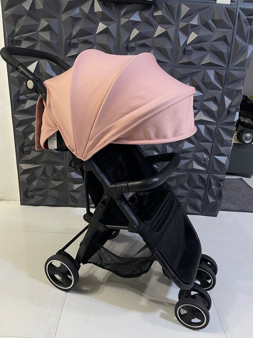 Mamas and Papas Acro Cabin Stroller (Category: Strollers) located in San Jose del Monte. Submitted by momma_buys (Listing ID 1383524559, Image 2). Description: Slight flaws on canopy pls see photo Doesnt affect its function 4.7kgs only Good for travel use.