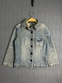 (Category: ) located in . Submitted by mixbrandclothing (Listing ID 1383548931, Image 1). Description: .