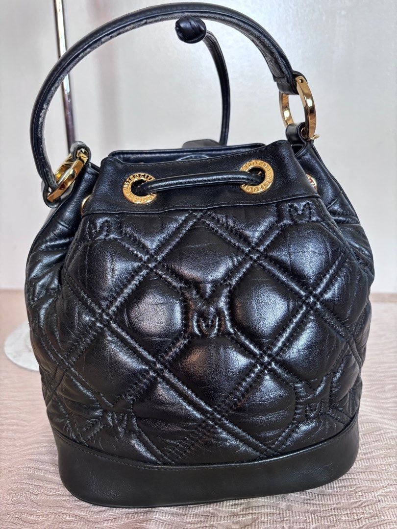 METROCITY bucket quilted bag (Category: Luxury Bags & Wallets) located in Batangas. Submitted by d_brandedforless (Listing ID 1383530711, Image 3). Description: Please see picture for minor flaws Replaced chain sling Clean inside.