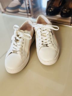 (Kategori: ) berada di . Dikirim oleh cinvelpreloved (ID iklan 1383597431, Gambar 1). Deskripsi: .