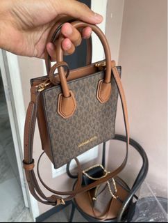 (Kategori: ) berada di . Dikirim oleh qweenaaa (ID iklan 1383574273, Gambar 1). Deskripsi: .