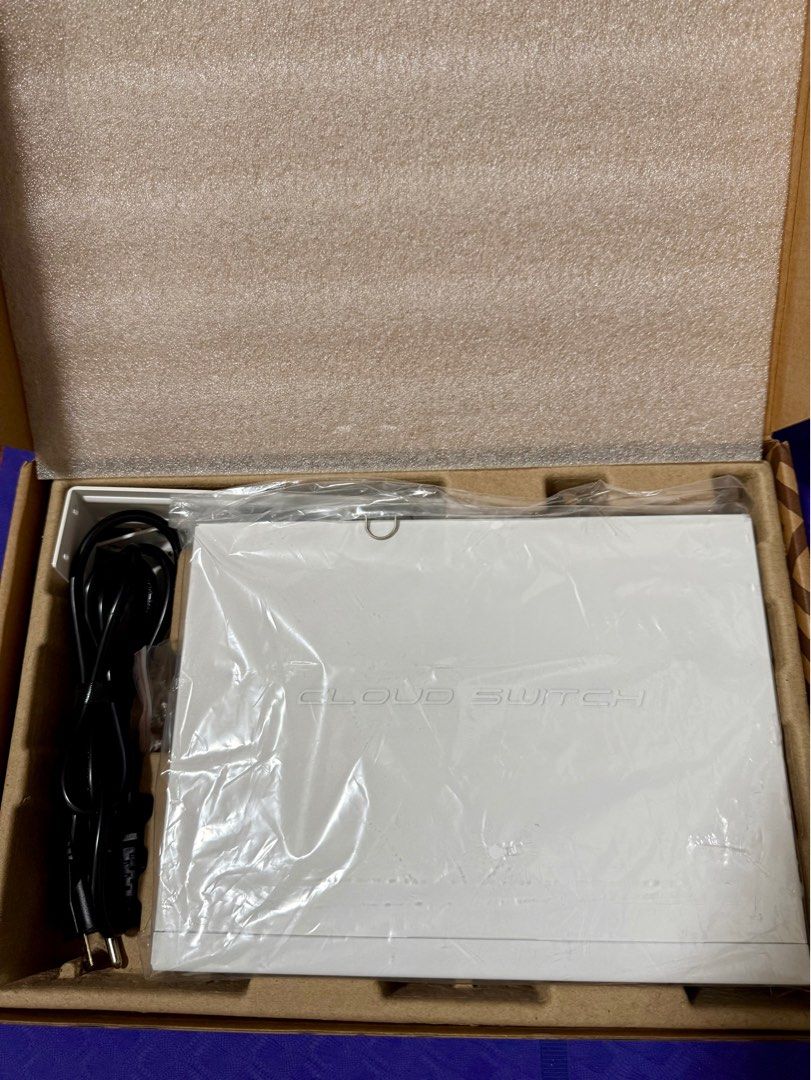 Mikrotik CSS610-8P-2S+IN Desktop PoE Switch (Category: Networking) located in Makati City. Submitted by chinita_girly (Listing ID 1383651303, Image 3). Description: .