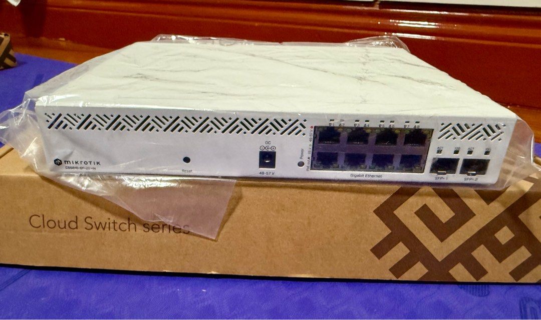 Mikrotik CSS610-8P-2S+IN Desktop PoE Switch (Category: Networking) located in Makati City. Submitted by chinita_girly (Listing ID 1383651303, Image 1). Description: .