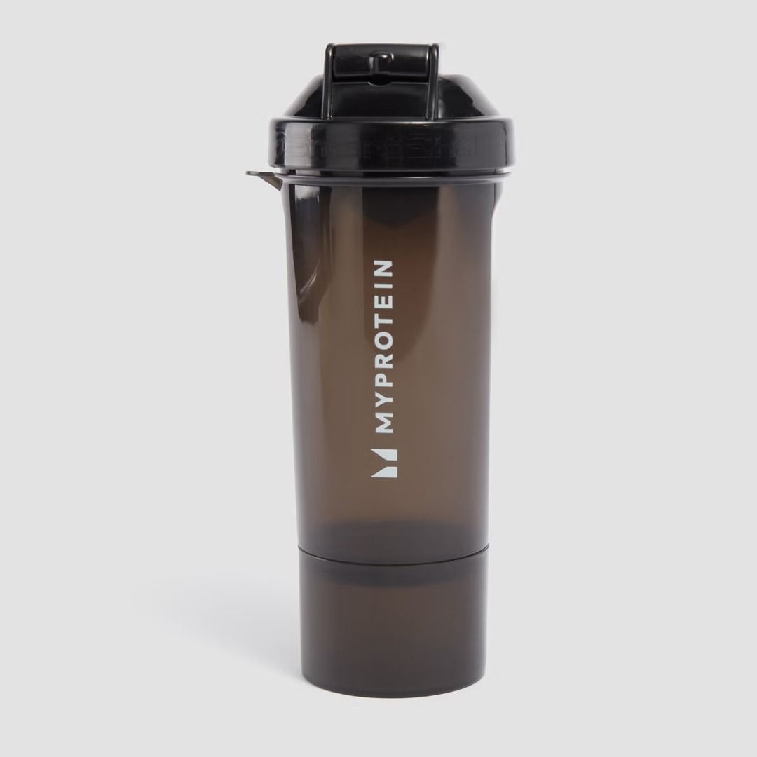 由 drunkenduncan (刊登 ID 1383645936，圖片 1) 提交，位於 台南市 (Tainan) 的 Myprotein 窈窕搖搖杯（黑） (類別：水杯、水壺)，說明：【Myprotein 窈窕搖搖杯（右）】$200 Smartshake Slim Shaker 400ml （黑） 附壓扣式過濾器，打造滑順奶昔。