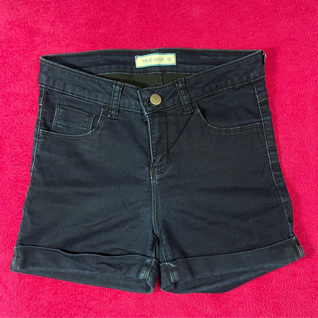 Mid Rise Navy Blue Cuffed Denim Shorts (Category: Shorts) located in Davao. Submitted by ourlovedthing (Listing ID 1383523067, Image 1). Description: Stretchy fabric Waistline: 25-26 inches Length: 12 inches Fits Sizes: XXS to S; see photos for measurements Condition: 10/10 (no flaws & in great condition) Please manage your expectations as this is a preloved item. What you see is what you get. Flaws are stated, otherwise the item is in great cond