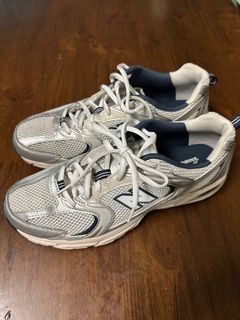 (Category: ) located in . Submitted by munchiespreloved (Listing ID 1383641539, Image 1). Description: .