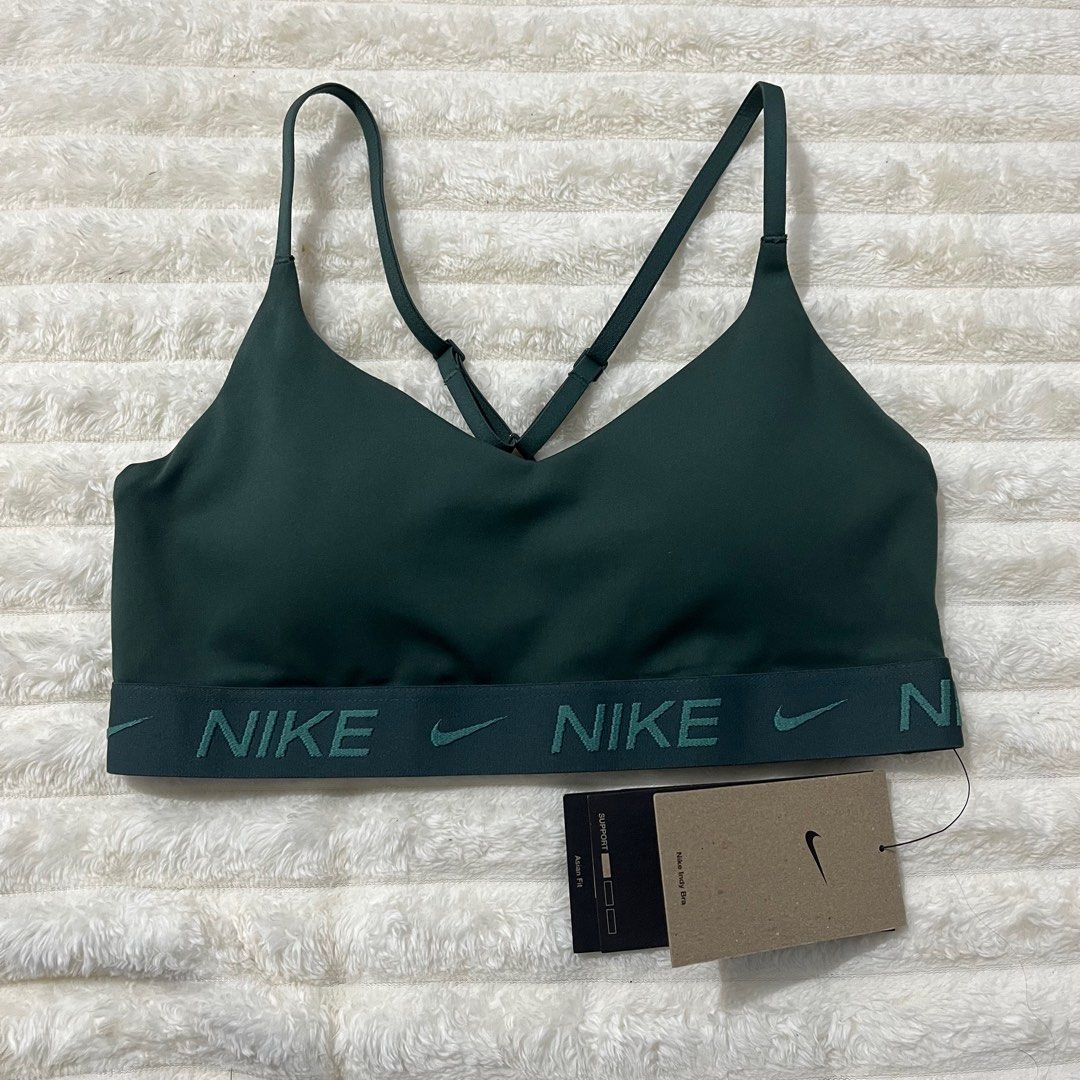 Nike Green Sports Bra Small (Category: Activewear) located in Cabanatuan. Submitted by yusitems (Listing ID 1383611208, Image 1). Description: Bought this on sale ‼️ Rfs: doesn’t fit me 📦 Shipping via J&T starts at ₱54.
