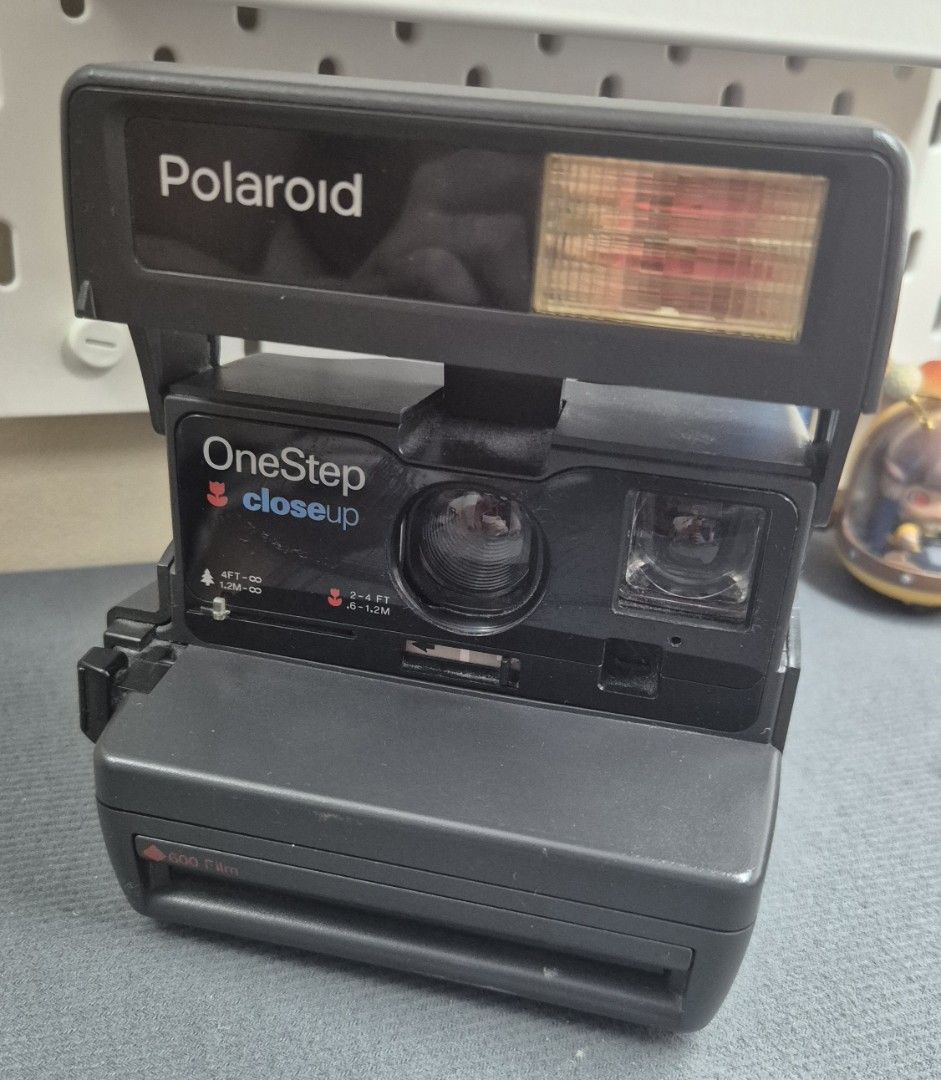 Polaroid OneStep close up (Category: Cameras) located in Angeles City. Submitted by dps733 (Listing ID 1383661222, Image 1). Description: untested. last used couple of years ago still working that time. as is. mop: gcash mod: j&t, lbc or meet-up angeles city dm for inquiries.