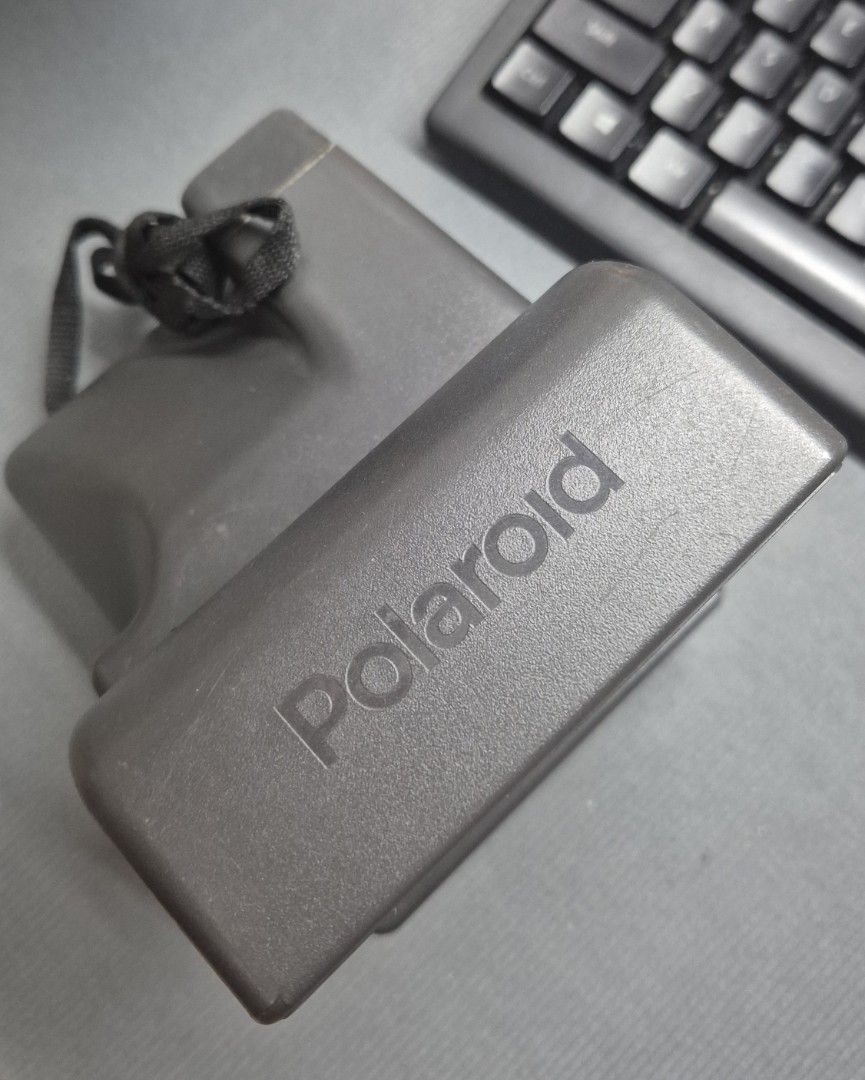 Polaroid OneStep close up (Category: Cameras) located in Angeles City. Submitted by dps733 (Listing ID 1383661222, Image 2). Description: untested. last used couple of years ago still working that time. as is. mop: gcash mod: j&t, lbc or meet-up angeles city dm for inquiries.