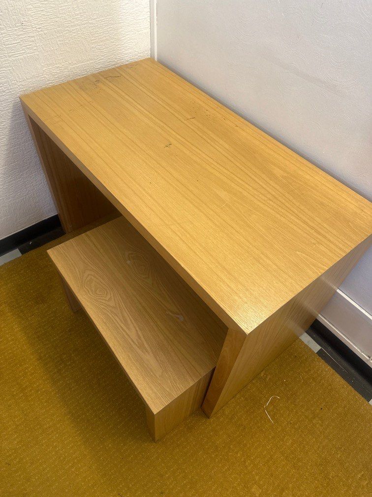 Portable table (Category: Tables & Sets) located in Kuala Lumpur. Submitted by dgohh (Listing ID 1383542349, Image 2). Description: Can use for any type .2 pieces for RM180 .