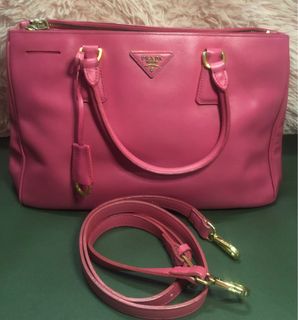 (Category: ) located in . Submitted by ctea_luv_shopping (Listing ID 1383566352, Image 1). Description: .