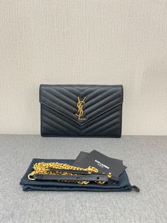 (Kategori: ) berada di . Dikirim oleh brandedboutiquez (ID iklan 1383480123, Gambar 1). Deskripsi: .