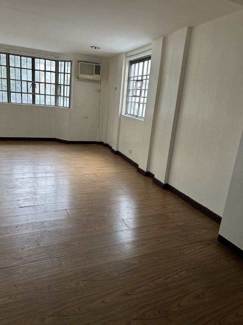 Room for rent (Category: Room Rentals) located in Mandaluyong City. Submitted by yeoj1221 (Listing ID 1383647708, Image 1). Description: Big room with aircon 12k with 1 slot for car parking 10k no parking slot Good for bachelor/ couple With own toilet and bath With hot and cold shower With built in cabinets Unfurnished Safe, 24/7 guarded compound Walking distance to public rides Near commercial establishments, church, market and shawmall 1 month 