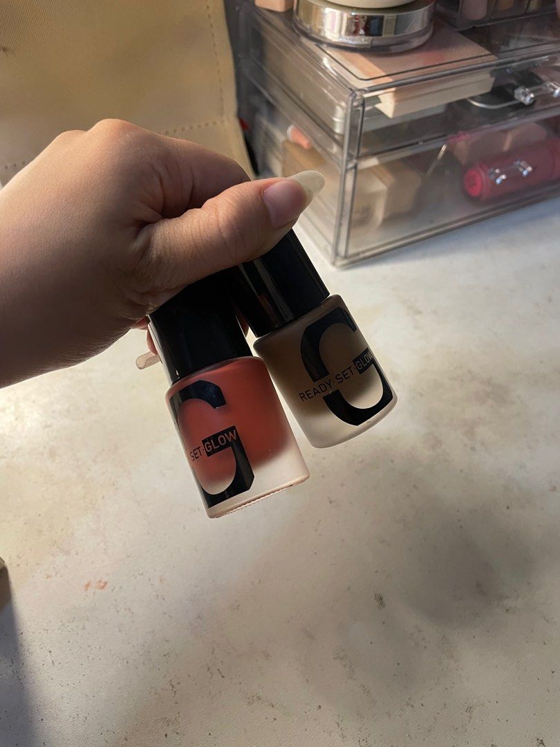 RSG blush and contour/bronzer (Category: Makeup) located in Manila. Submitted by kd.preloved (Listing ID 1383638896, Image 1). Description: 150 each, 200 both used once for content .