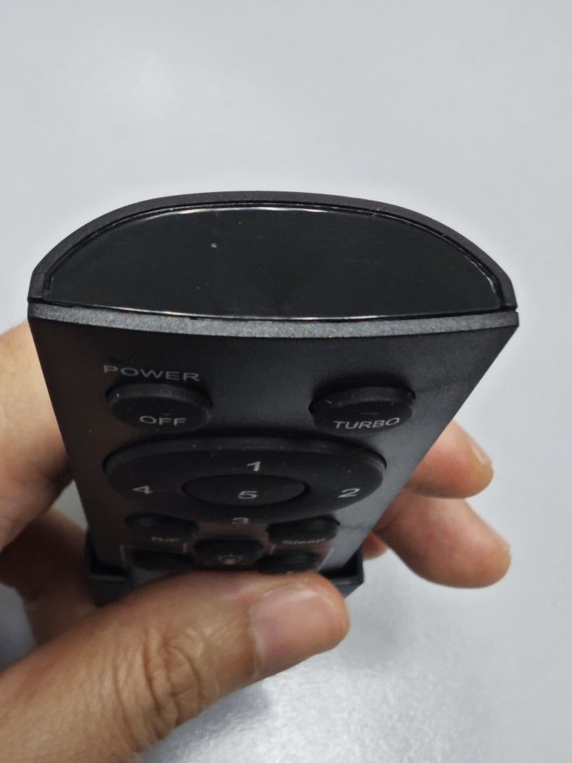 Rubine remote control65075298900994112