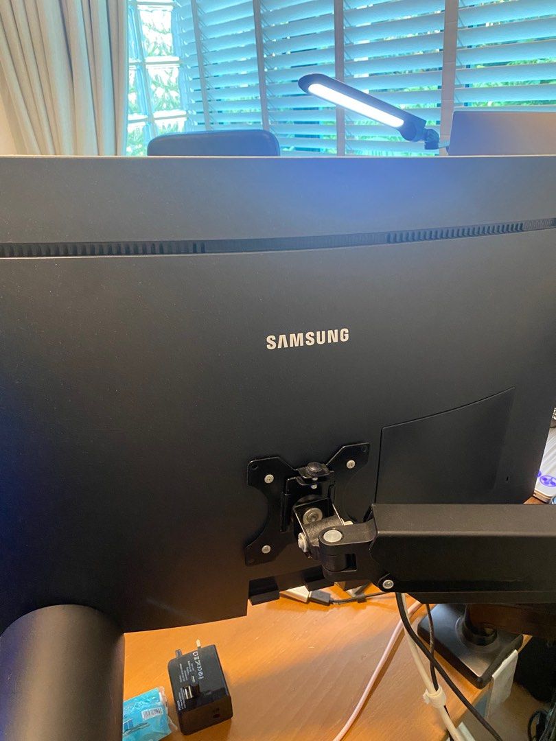 SAMSUNG Gaming Monitor 32’ 1440p 144hz63211359554434111
