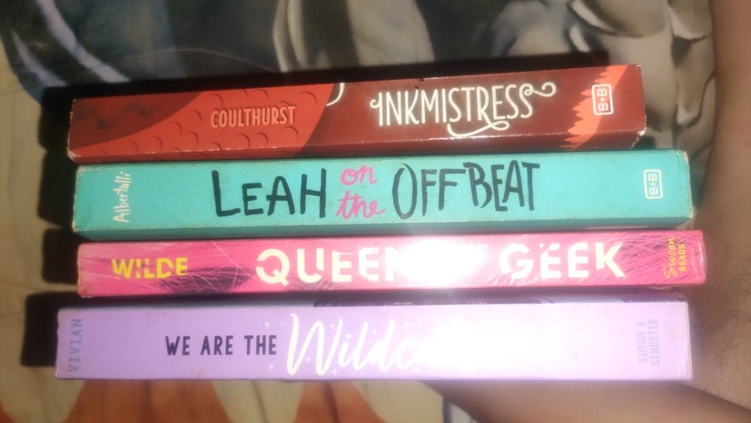 Sapphic Books Set (Category: Storybooks) located in Manila. Submitted by riovidalsgf (Listing ID 1383566469, Image 1). Description: WTS/LFB Selling these 4 books for 400. Negotiable pa sa sure buyer. PM me lang. Loc. Manila.