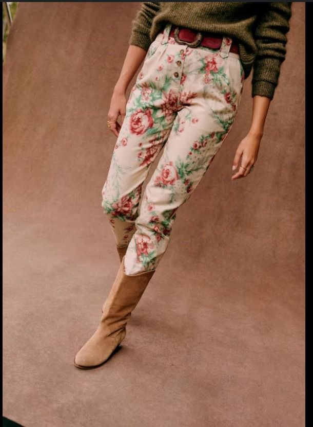 SEZANE linen and cotton trouser 34 (Category: Jeans) located in Marikina City. Submitted by LizieH (Listing ID 1383608813, Image 2). Description: SEZANE Tonio trousers High waist Pretty!!! Size 34 Linen and cotton Doesn't fit postpartum :I.