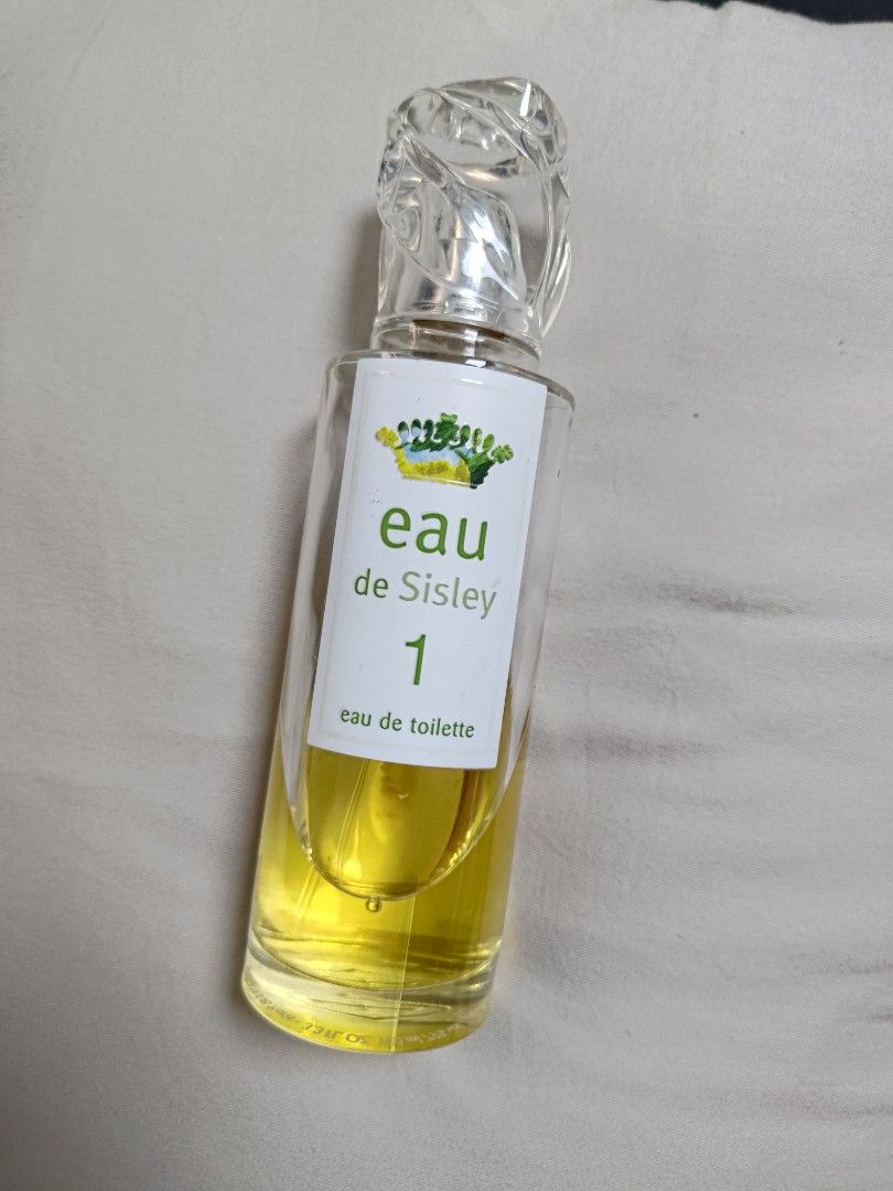 由 joiceyoung (刊登 ID 1383485015，圖片 1) 提交，位於 高雄市 (Kaohsiung) 的 Sisley Eau De Sisley 1 歡愉 (類別：香水、體香劑)，說明：水位如圖片。