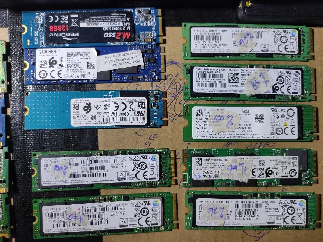 SSD NVme dan RAM DDR3 DDR4 8GB penawaran tertinggi angkut