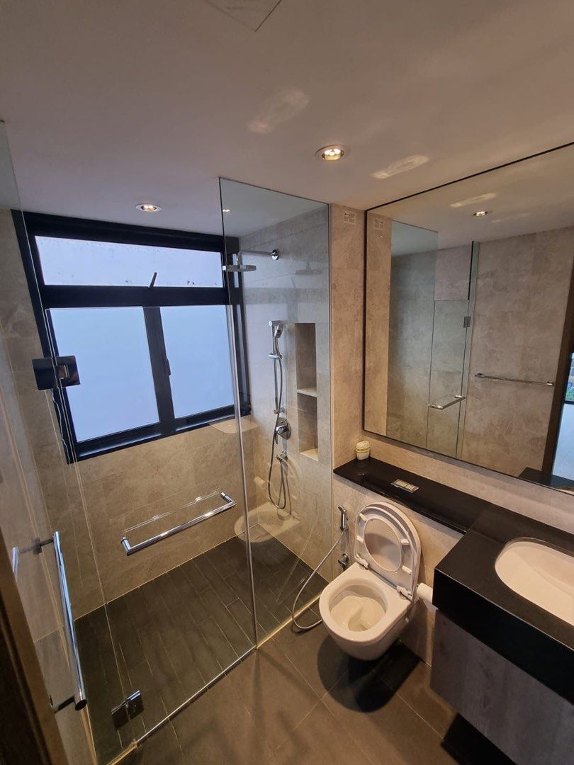 the Enclave . Holland63227756415746114
