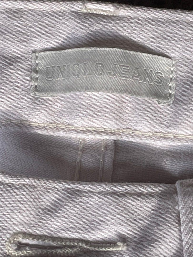 Uniqlo Straight Cut Jeans (Category: Jeans) located in Manila. Submitted by cdabs (Listing ID 1383585443, Image 3). Description: rfs: declutterring altered length length - 36.5 waist - 30 leg opening - 6.