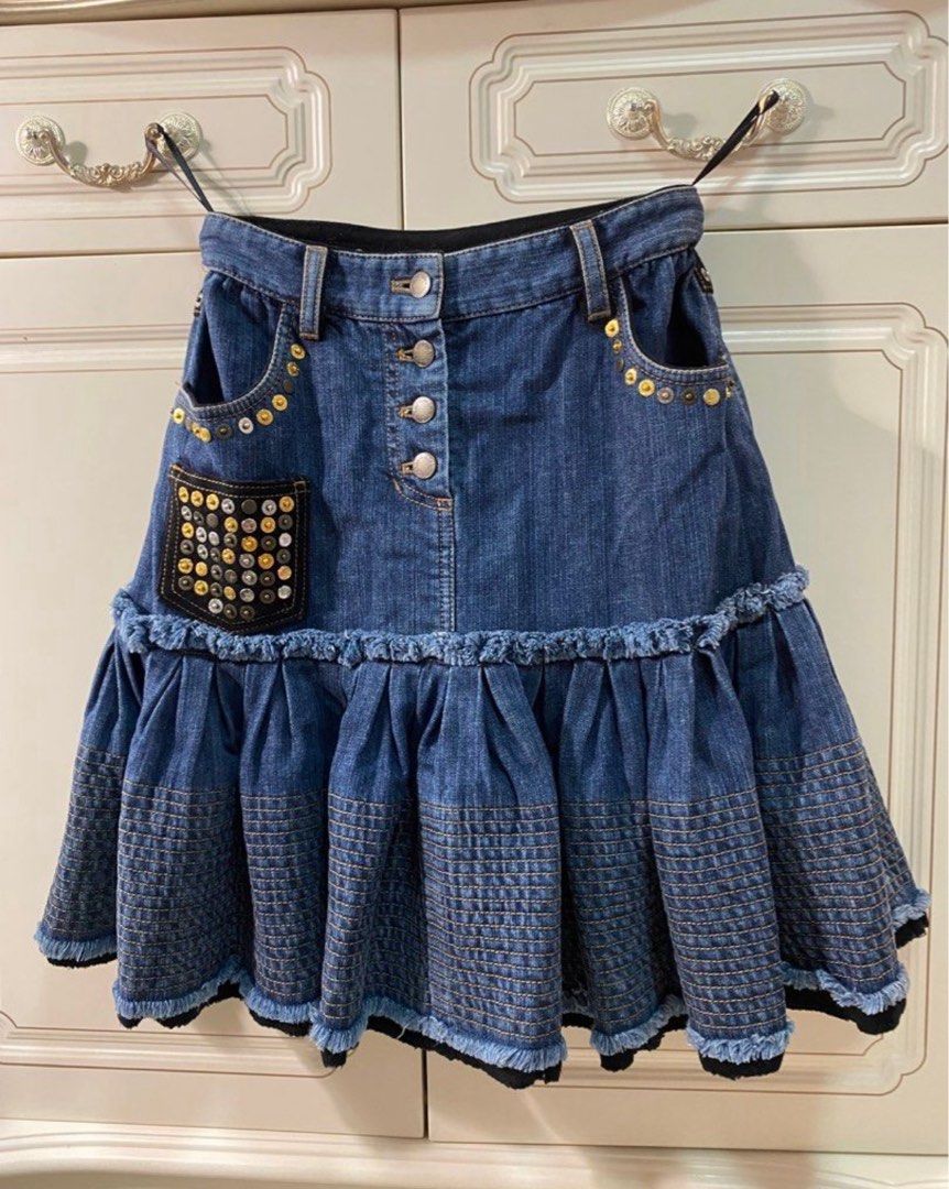 Louis Vuitton Studded Denim Skirt (Category: Luxury Apparel) located in Manila. Submitted by stylebeaux (Listing ID 1382813483, Image 3). Description: .