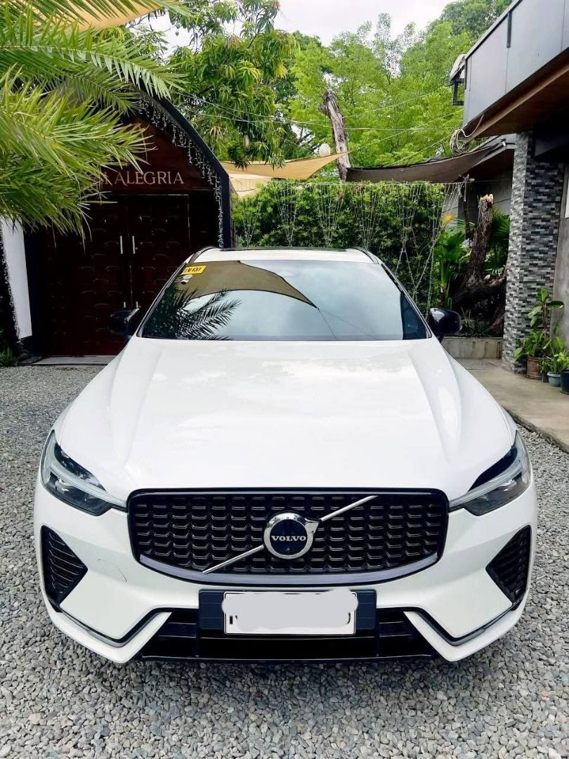 Volvo XC60 Auto (Category: Used Cars) located in Taguig. Submitted by pcgonzales00151 (Listing ID 1383533861, Image 1). Description: RUSH SALE! VOLVO XC60 (Hybrid) - Original Selling Price: P3.1M - Rush Sale: P2.7M - Purchase Price: P4.3M - Released: July 2022 - Mileage: 48,868 kms - RFS: Upgrading to 7-seater Clean car title History of maintenance available Well maintained by Volvo service center in Pasong Tamo, Makati Very good condition Newly 