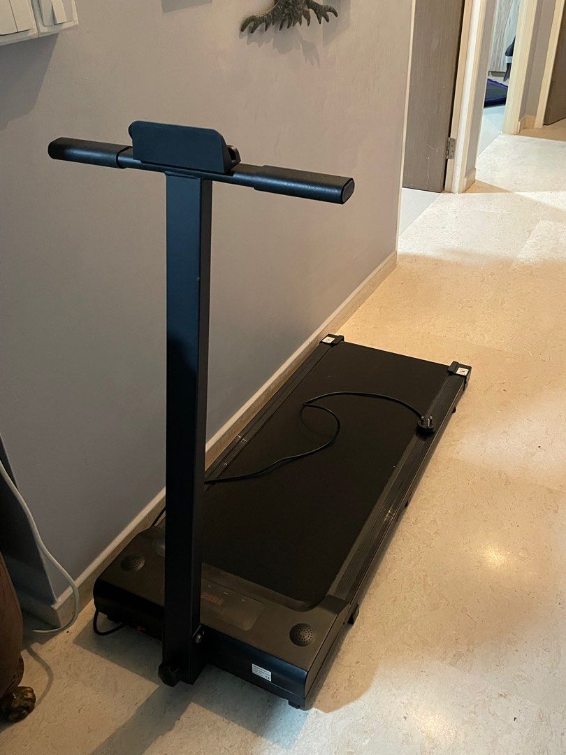 Walking treadmill (Category: Cardio & Fitness Machines) located in Singapore. Submitted by baileyevan (Listing ID 1383602720, Image 2). Description: Please arrange for own delivery, need to clear ASAP. Pls PM if interested. Please see pics for info..