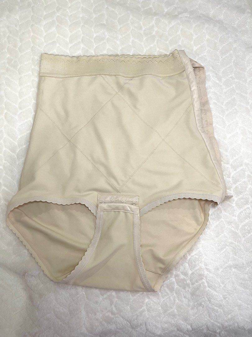 Wink Binder Medium (Category: Maternity wear) located in Quezon City. Submitted by love_basic (Listing ID 1383504946, Image 1). Description: Only used a few times (too big).