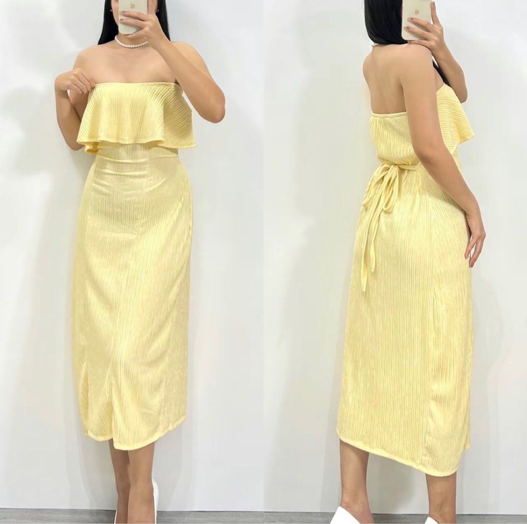 Yellow Tube Dress (Category: Dresses) located in Batangas. Submitted by saurfrancy (Listing ID 1383562956, Image 1). Description: preloved but is good as new!! coulf fit small to large since this is stretchable. 💛.