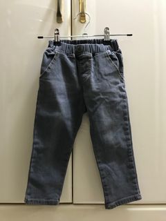 由 yoyocontainertruck (刊登 ID 1383552809，圖片 1) 提交，位於 的 (類別：)，說明：。