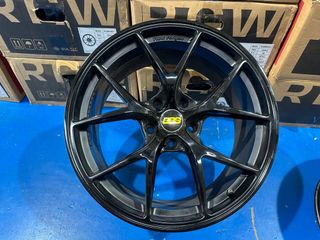(Category: ) located in . Submitted by aws_tyre_rim (Listing ID 1319268057, Image 1). Description: .