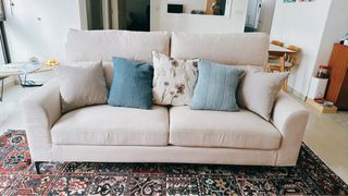 (Category: ) located in . Submitted by meowchicawowow (Listing ID 1378401394, Image 1). Description: .