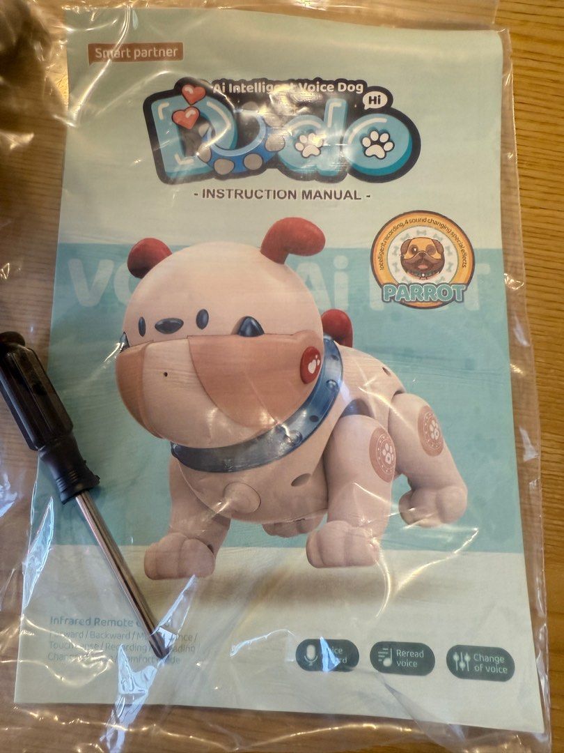 由 hihi1029 (刊登 ID 1378394371，圖片 3) 提交，位於 台南市 (Tainan) 的 AI智能語音遙控機器狗 (類別：嬰兒玩具)，說明：藍色英文版遙控狗。